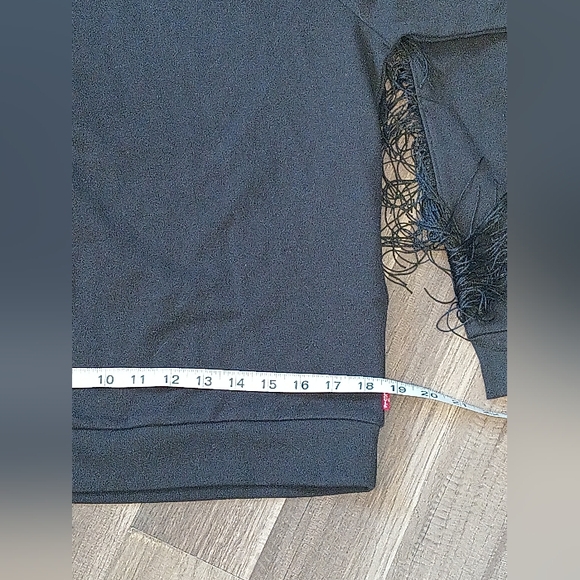 ๐๐ฒ๐๐ถ'๐ ๐๐น๐ฎ๐ฐ๐ธ ๐ฆ๐๐ฒ๐ฎ๐๐ฒ๐ฟ ๐ถ๐๐๐ ๐๐ฟ๐ถ๐ป๐ด๐ฒ ๐ฆ๐น๐ฒ๐ฒ๐๐ฒ๐ - Picture 8 of 11